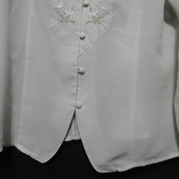 SUSAN HUTTON | size 12 | Elegant White Blouse with Embroidered Detailing - Picture 7 of 16
